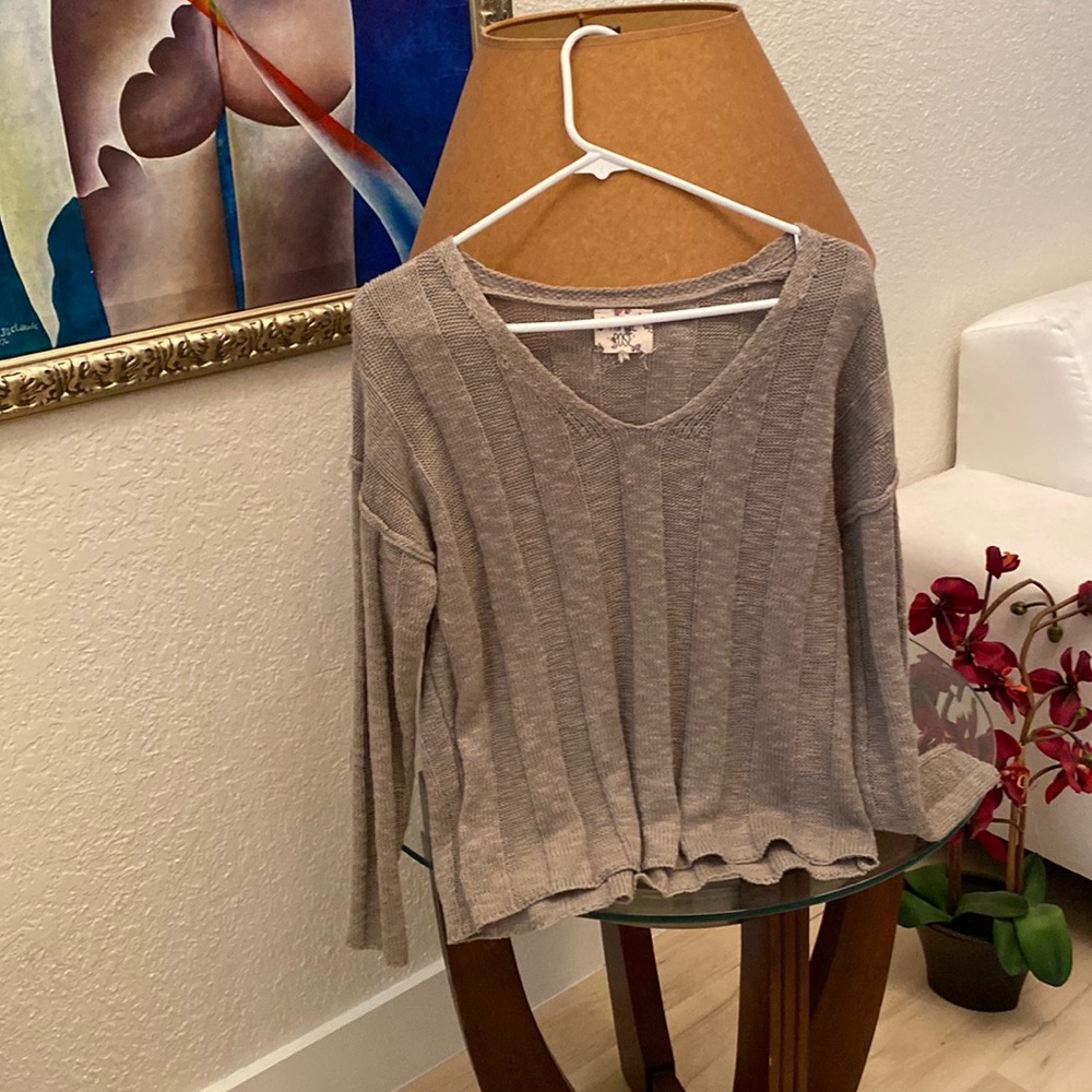 Hippie rose sage green sweater never worn excellent condition medium